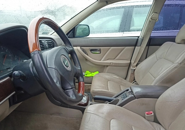 Subaru Outback cena 2900 przebieg: 264000, rok produkcji 2000 z Warszawa małe 46